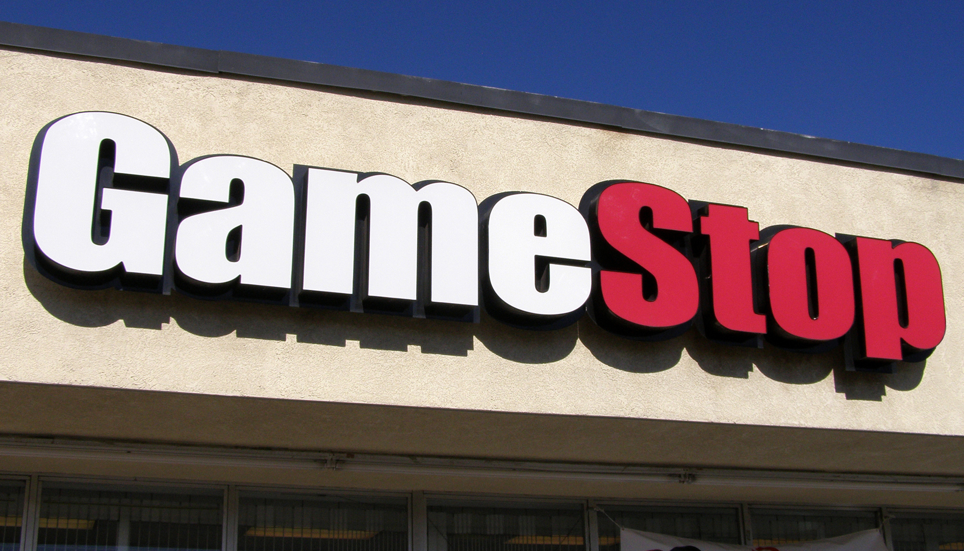 Gamestop licenzia decine di direttori vendite