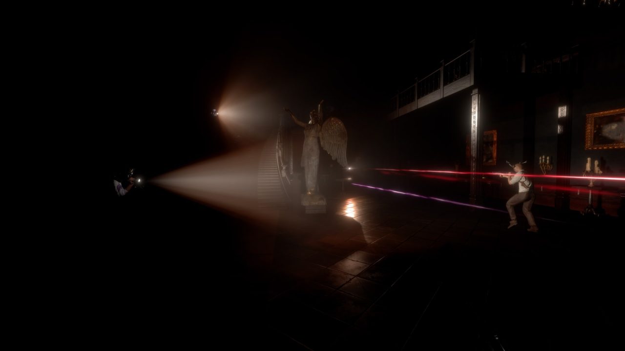 Midnight Murder Club trofei: un giocatore illumina il corridoio buio con la torcia