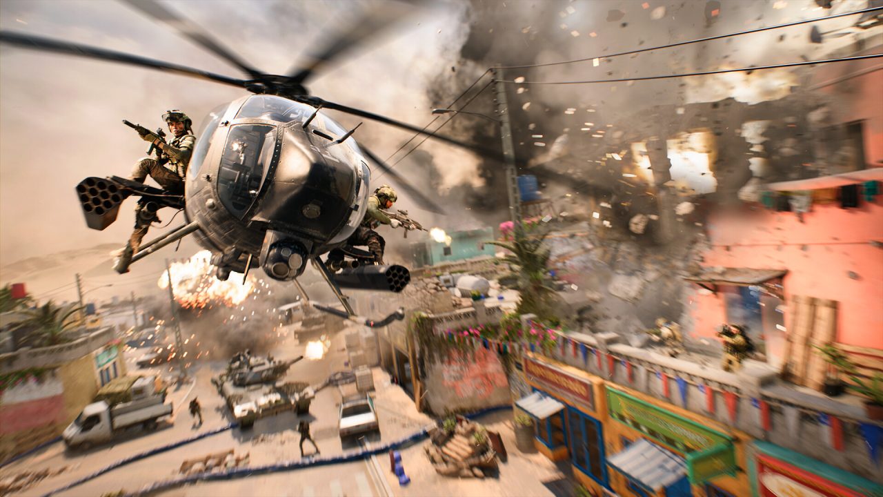 Battlefield 2042 trofei: un elicottero con un soldato agganciato in mezzo alle esplosioni