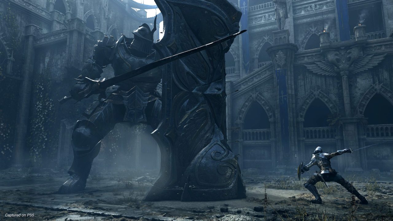 Demon's Souls trofei: un guerriero affronta una gigantesca statua animata