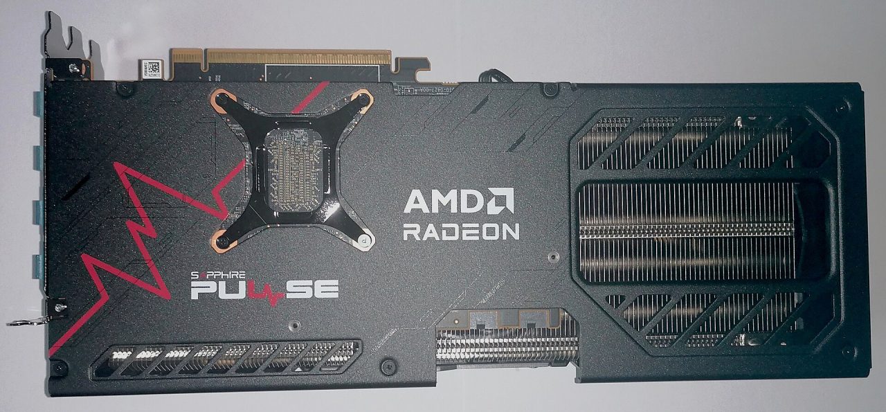 DLSS 5 su AMD: il retro di una Radeon RX 9070 XT