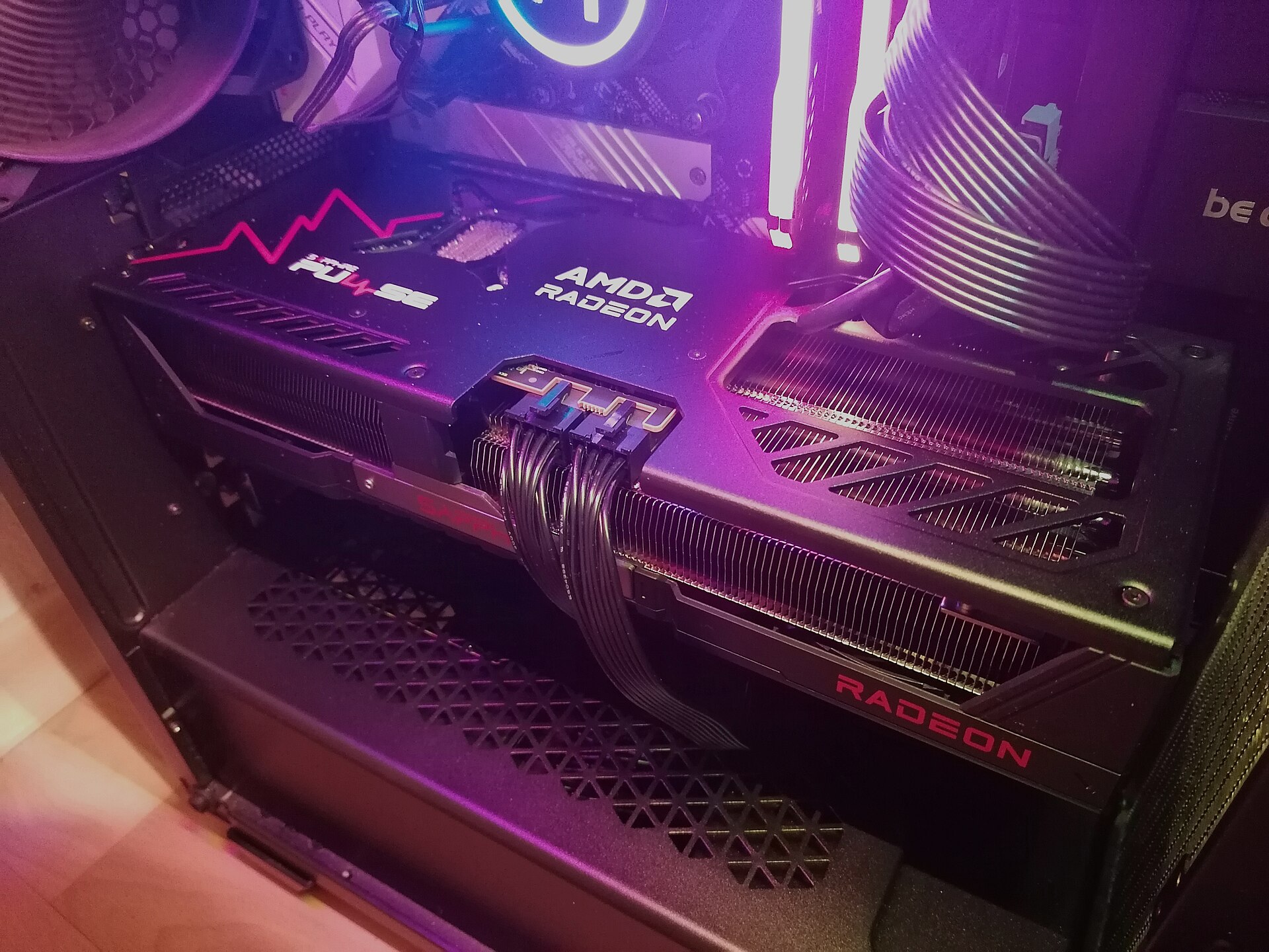 DLSS 5 su AMD Radeon: il modder che porta il rendering neurale Nvidia sulle RX 9000 e RX 7000