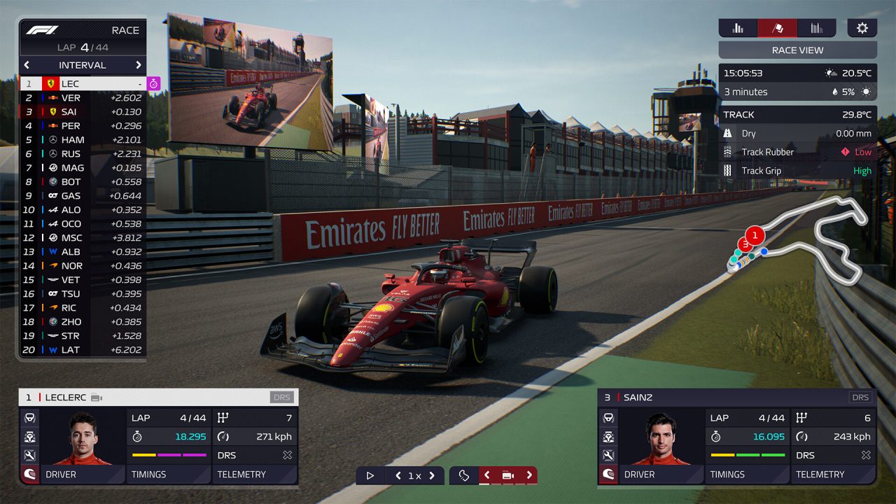 Platino di F1 Manager 2022: una Ferrari in pista nella schermata di gara