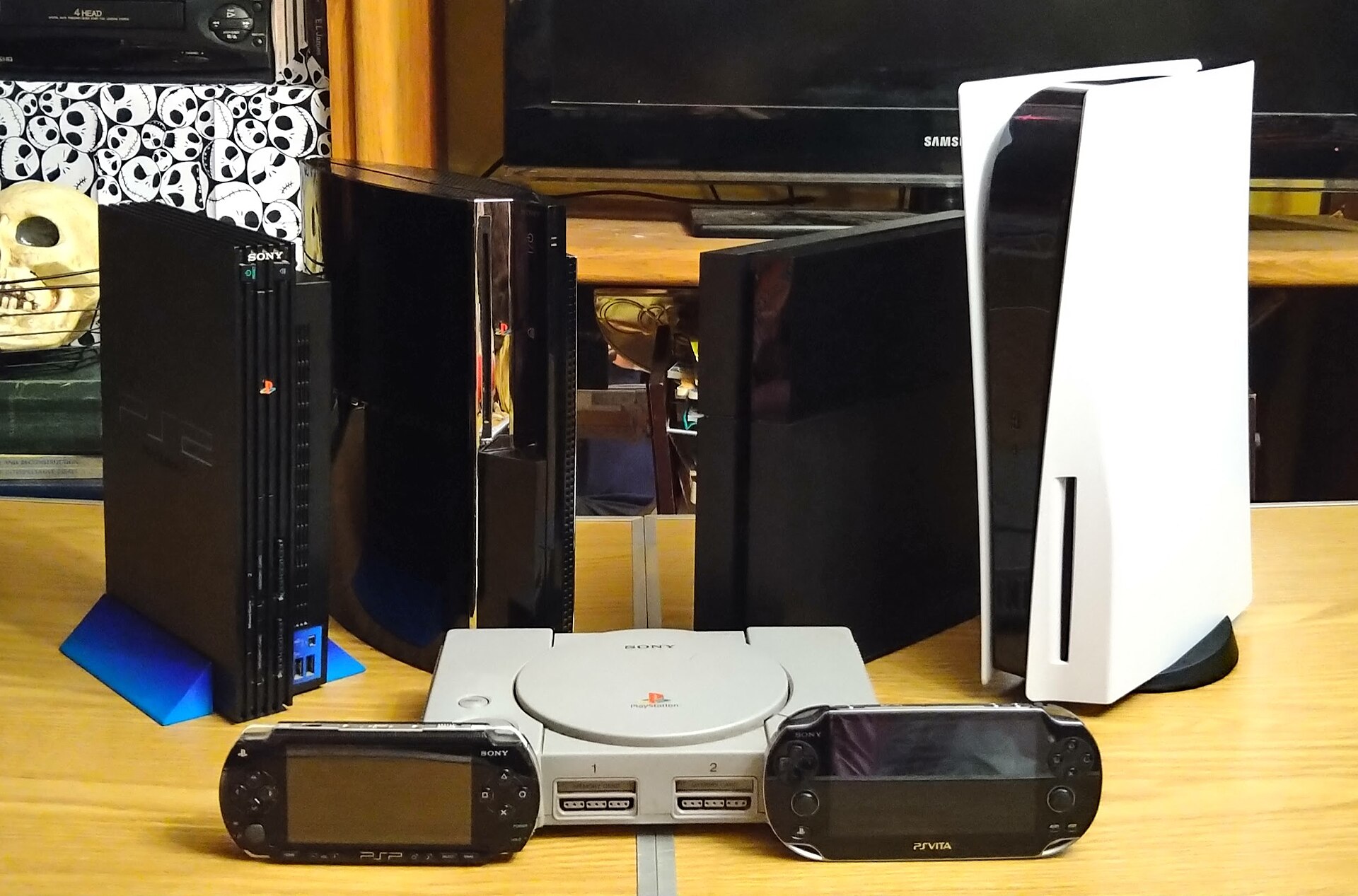 PS5 14.10, Gezine mostra il menu di debug: nessun jailbreak pubblico, Sony tace
