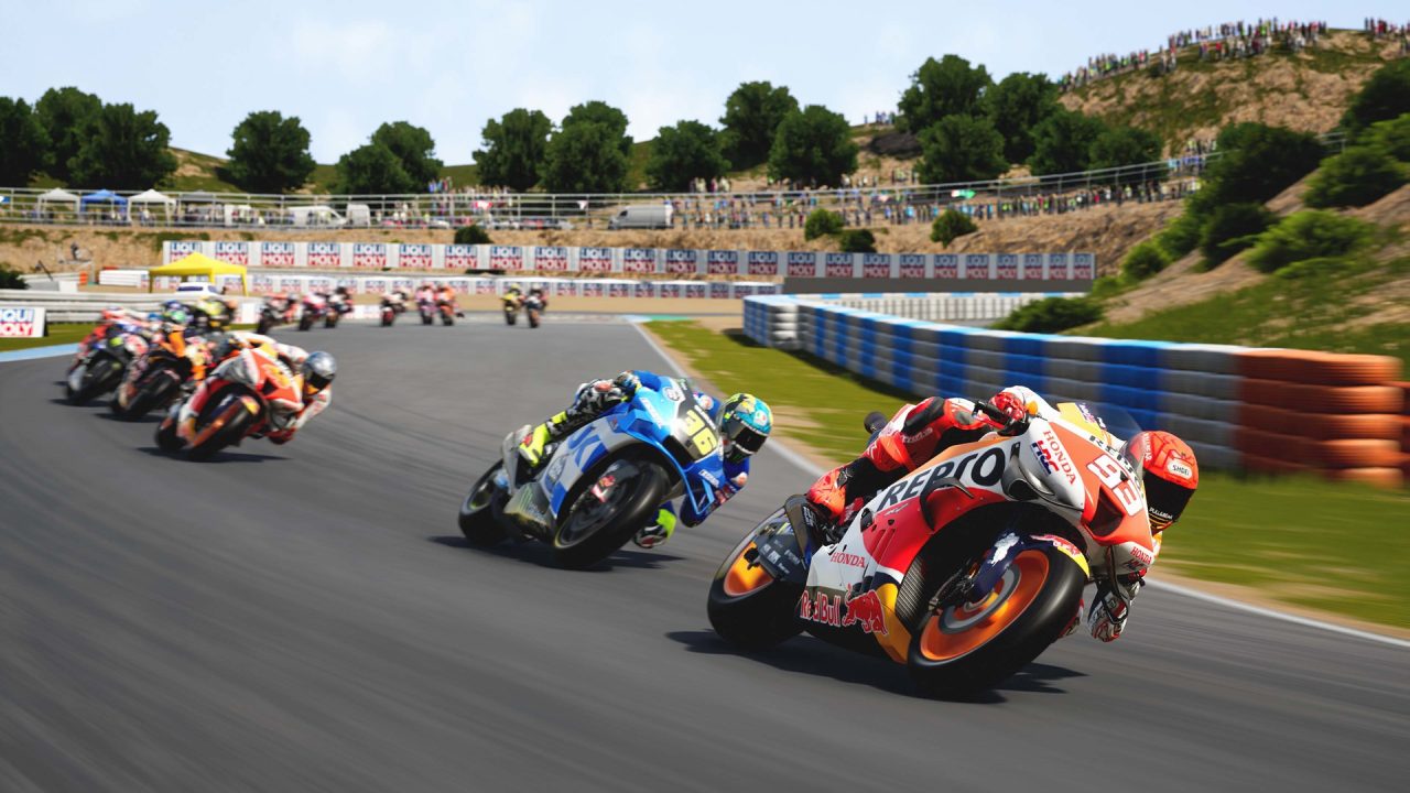 Platino di MotoGP 22: gruppo di moto in uscita da una curva
