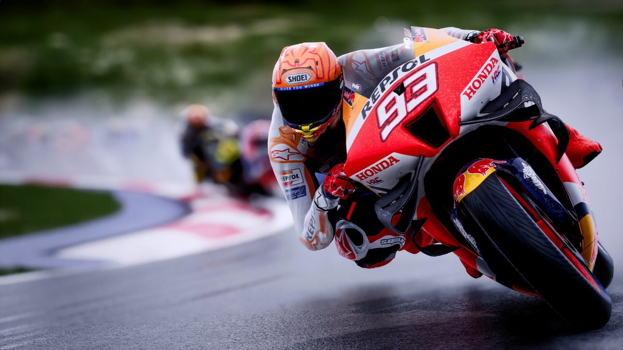 MotoGP 23 trofei: Marc Marquez in piega sotto la pioggia
