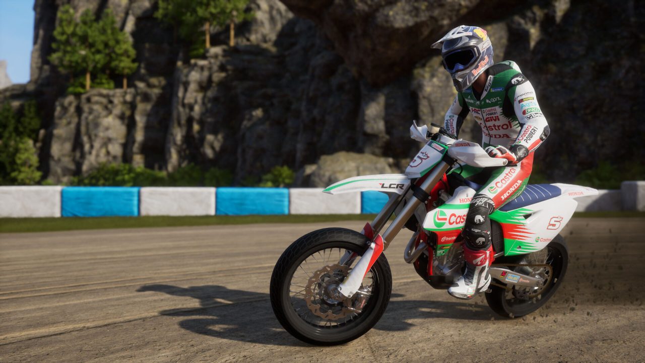 MotoGP 25 trofei: una gara Motard su sterrato