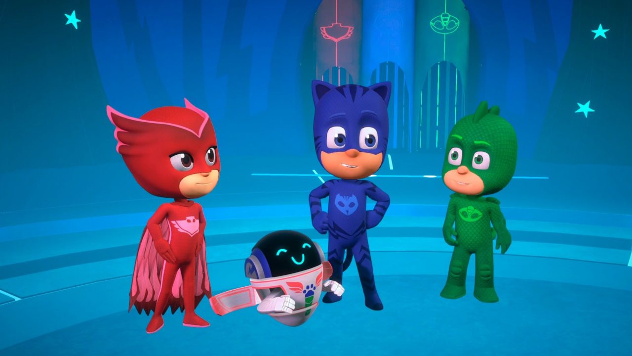 PJ Masks Eroi della Notte trofei: i tre eroi e un robottino nel quartier generale illuminato