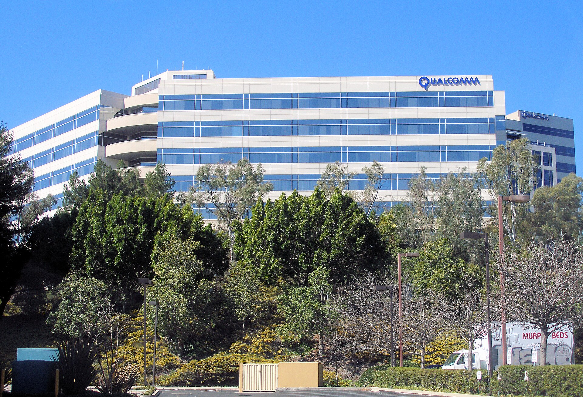 Qualcomm batte Arm in tribunale, ma incassa solo 2 dollari: il 20 ottobre si decide sulle royalty